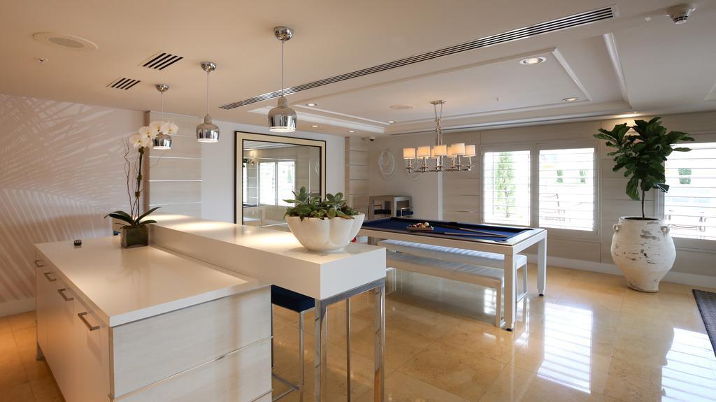 Pelicanstay In Coral Gables Miami Exterior photo