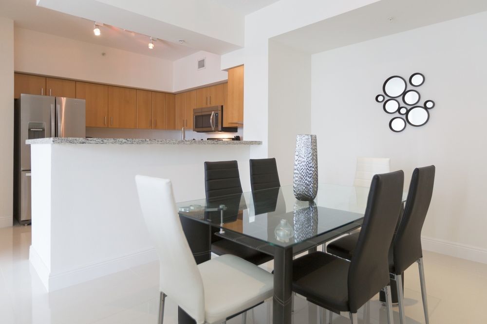 Pelicanstay In Coral Gables Miami Exterior photo